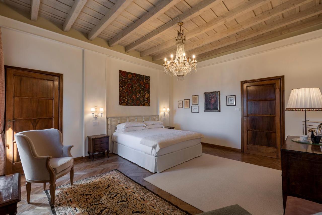 Foresteria Di Palazzo Radici Bergamo Buitenkant foto
