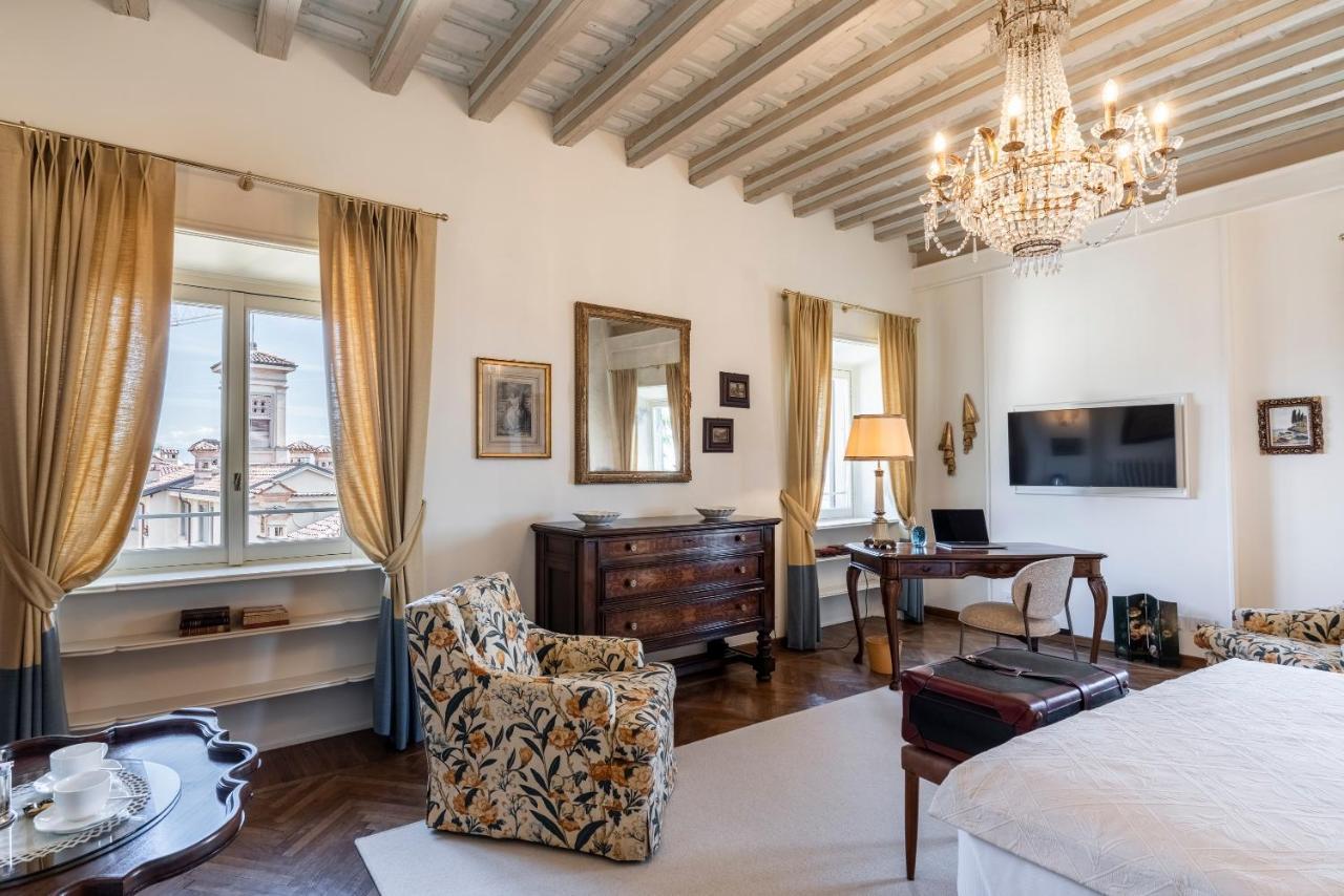 Foresteria Di Palazzo Radici Bergamo Buitenkant foto